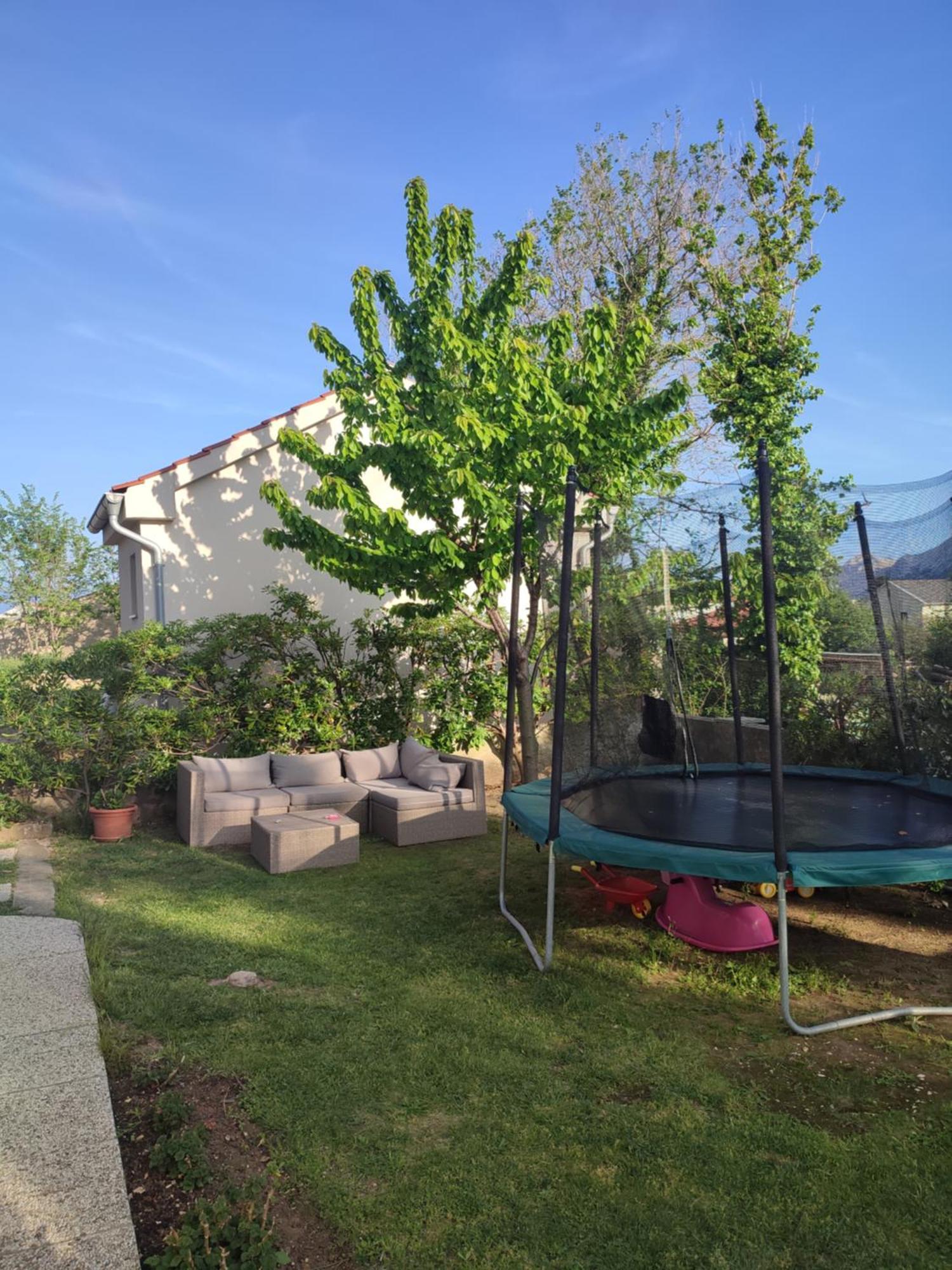 Apartments Kraljic Baska  Bilik gambar